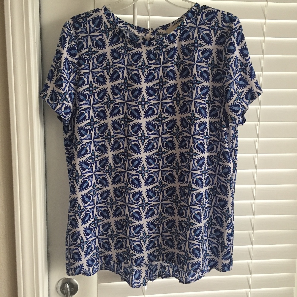 Loft Dressy Top, size M